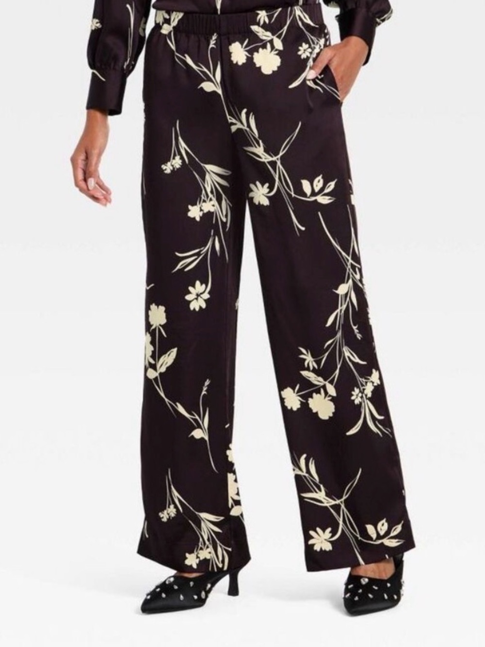 a new day Black Wide-Leg Floral Print Pants with Cream Blooms